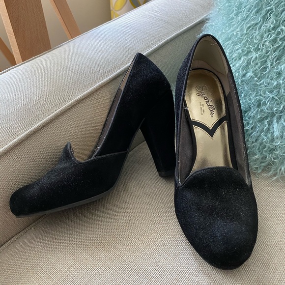 Seychelles Block Heels - Picture 2 of 3